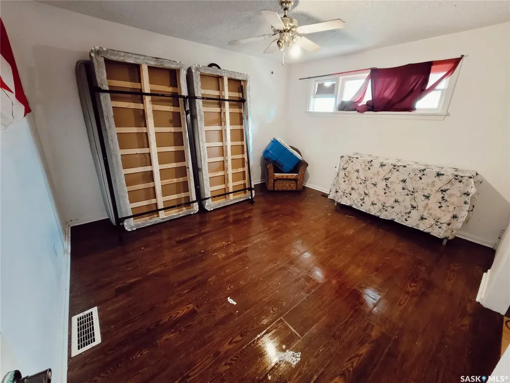 428 20th Street E Prince Albert SK S6V 1L1