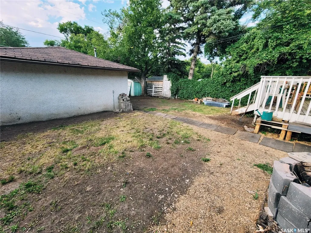 428 20th Street E Prince Albert SK S6V 1L1