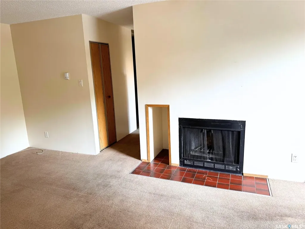 15 Alport Crescent Regina SK S4R 8C6