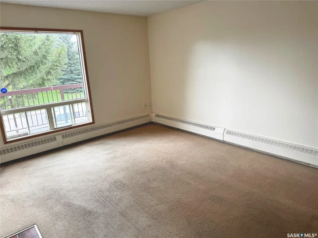 15 Alport Crescent Regina SK S4R 8C6