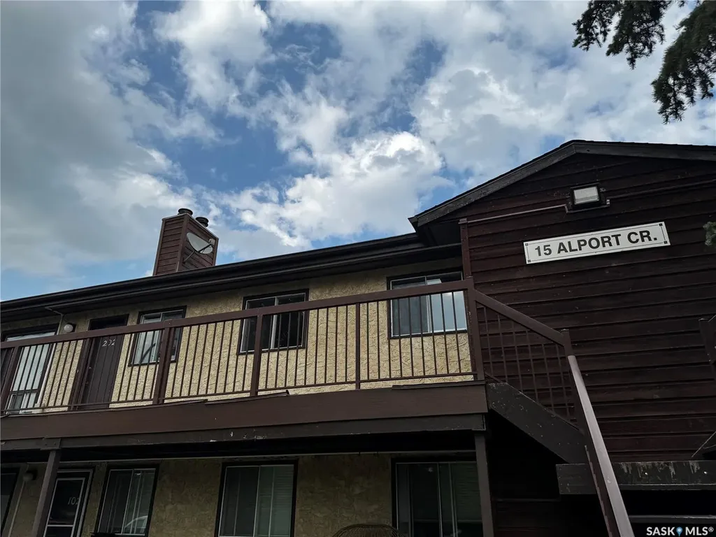 15 Alport Crescent Regina SK S4R 8C6
