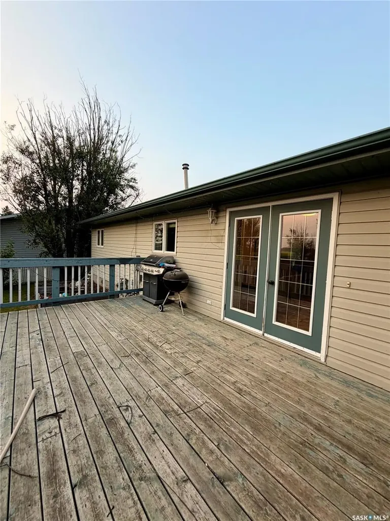 511 Macmillian Street Hudson Bay SK S0E 0Y0