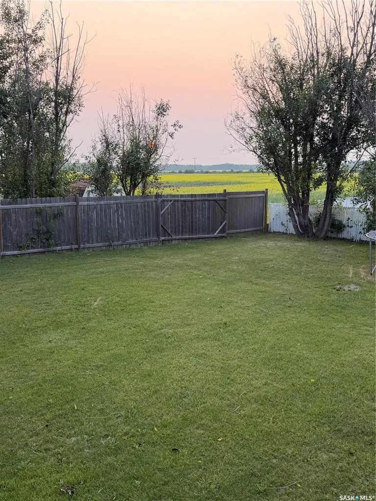 511 Macmillian Street Hudson Bay SK S0E 0Y0