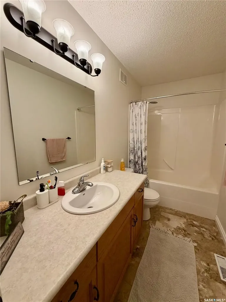 511 Macmillian Street Hudson Bay SK S0E 0Y0