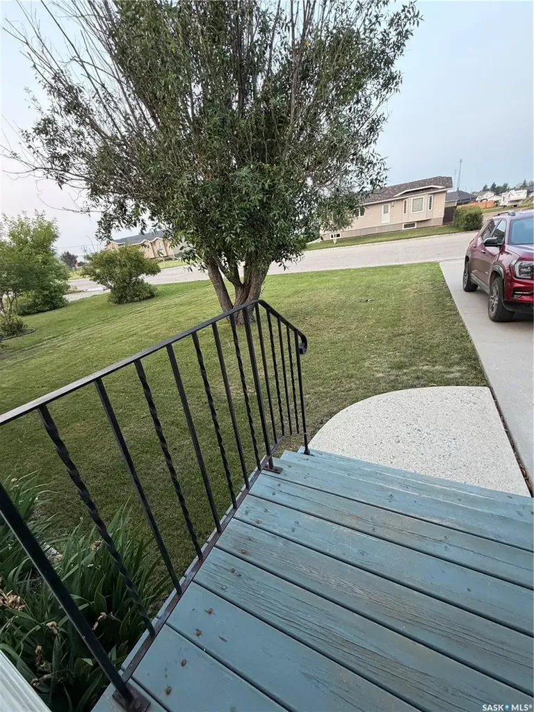 511 Macmillian Street Hudson Bay SK S0E 0Y0