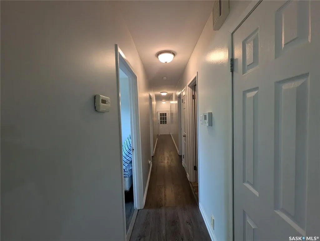 107 Carlton Street Viscount SK S0K 4M0