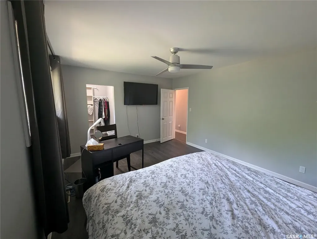 107 Carlton Street Viscount SK S0K 4M0