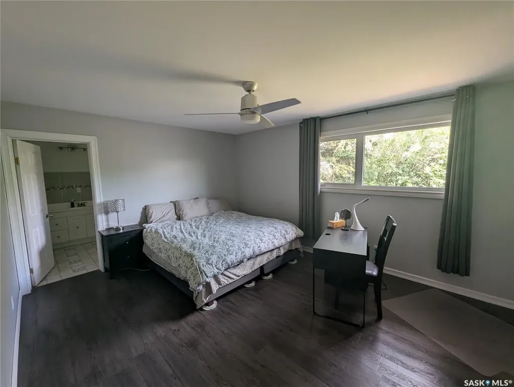 107 Carlton Street Viscount SK S0K 4M0