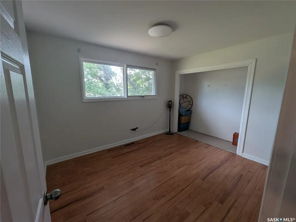 107 Carlton Street Viscount SK S0K 4M0