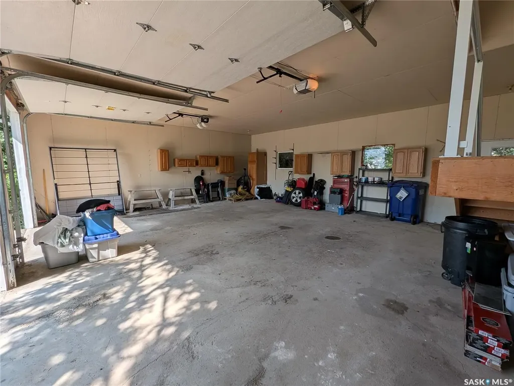 107 Carlton Street Viscount SK S0K 4M0