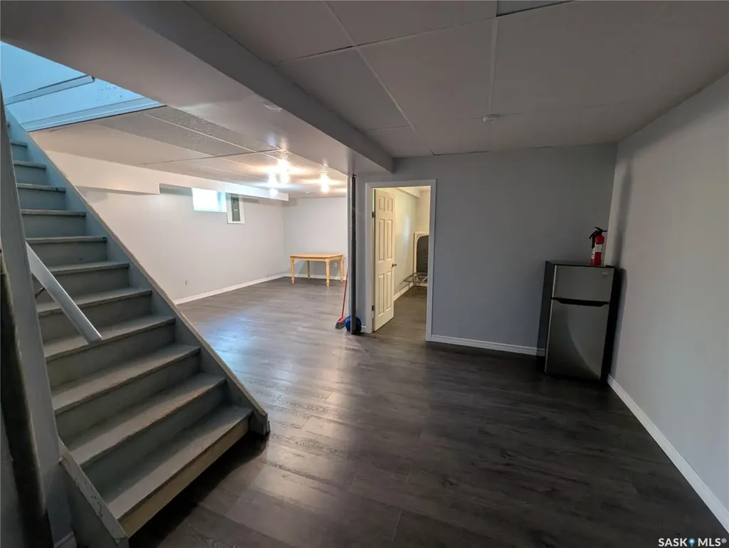 107 Carlton Street Viscount SK S0K 4M0