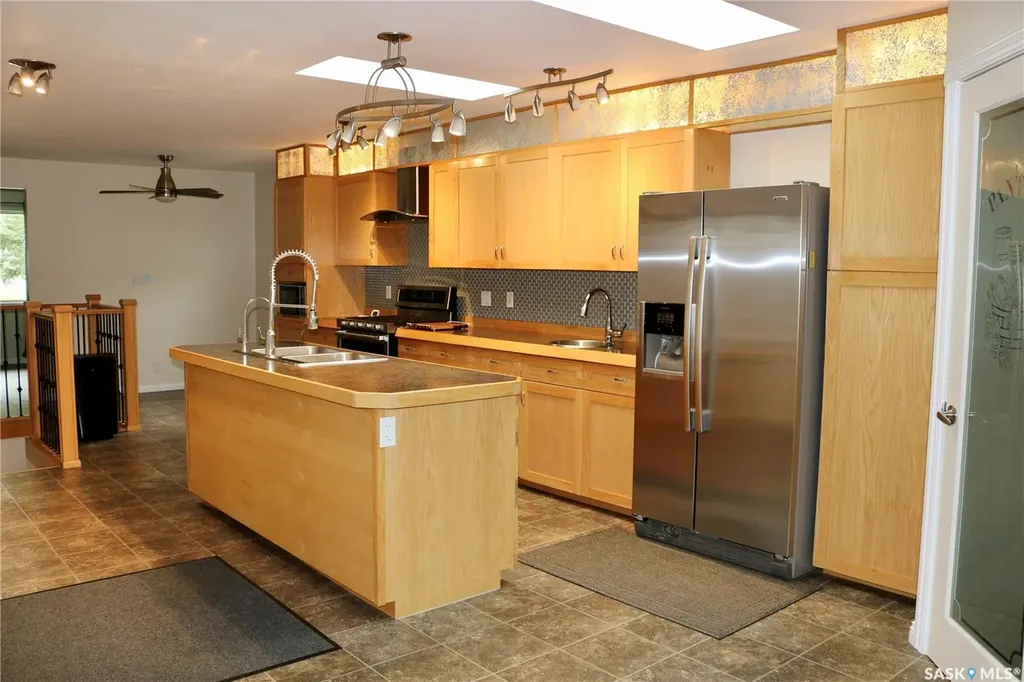 509 Mark Avenue Moosomin SK S0G 3N0