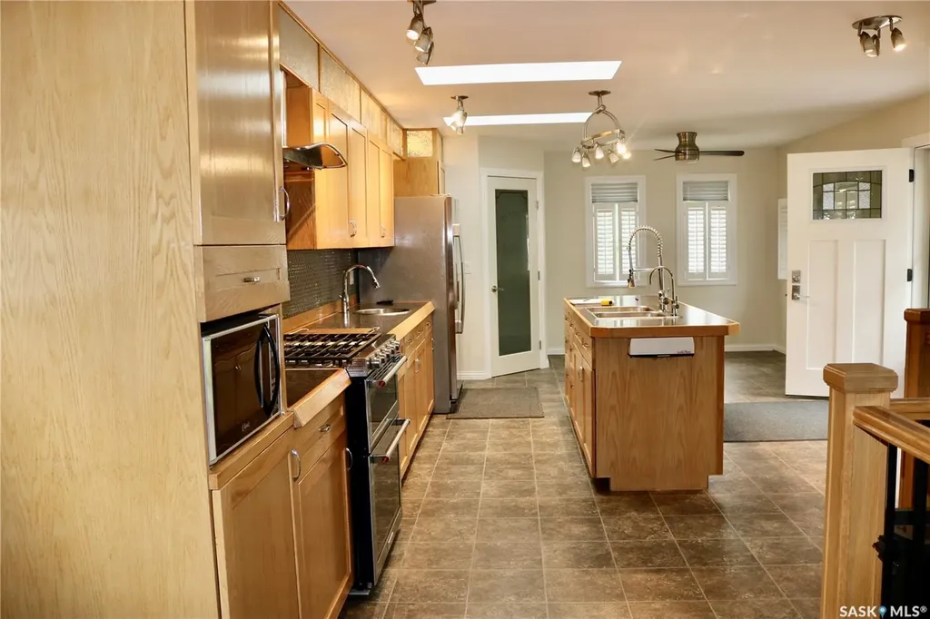 509 Mark Avenue Moosomin SK S0G 3N0