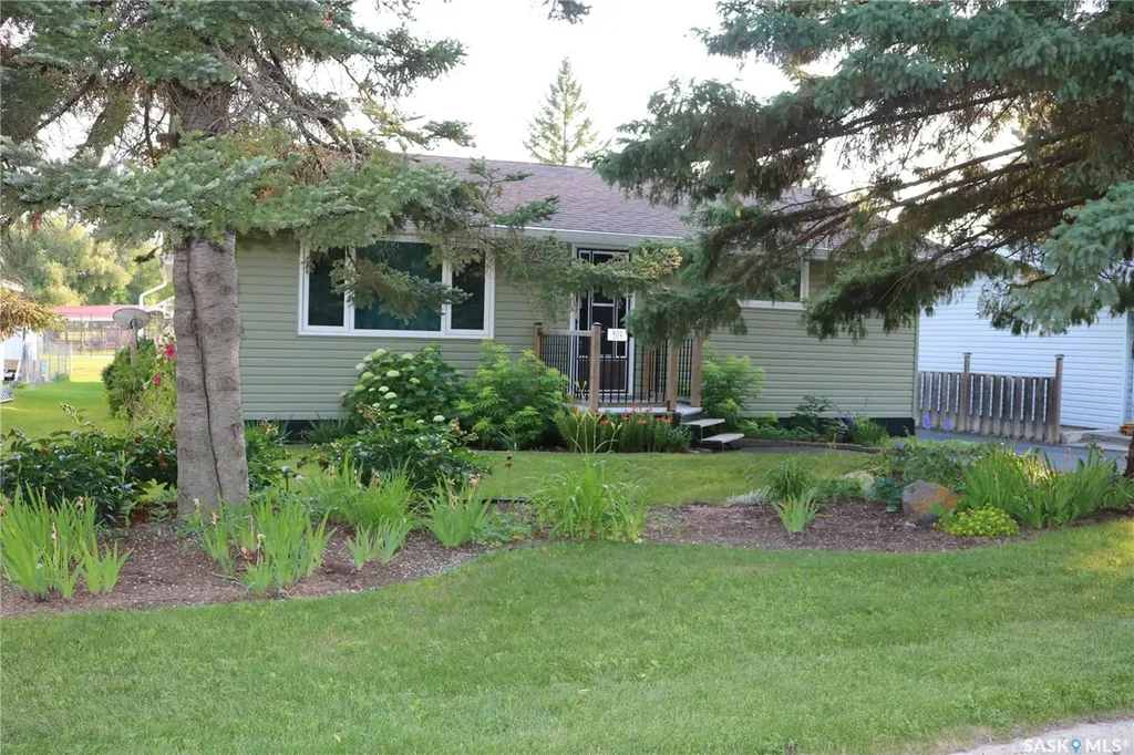 509 Mark Avenue Moosomin SK S0G 3N0