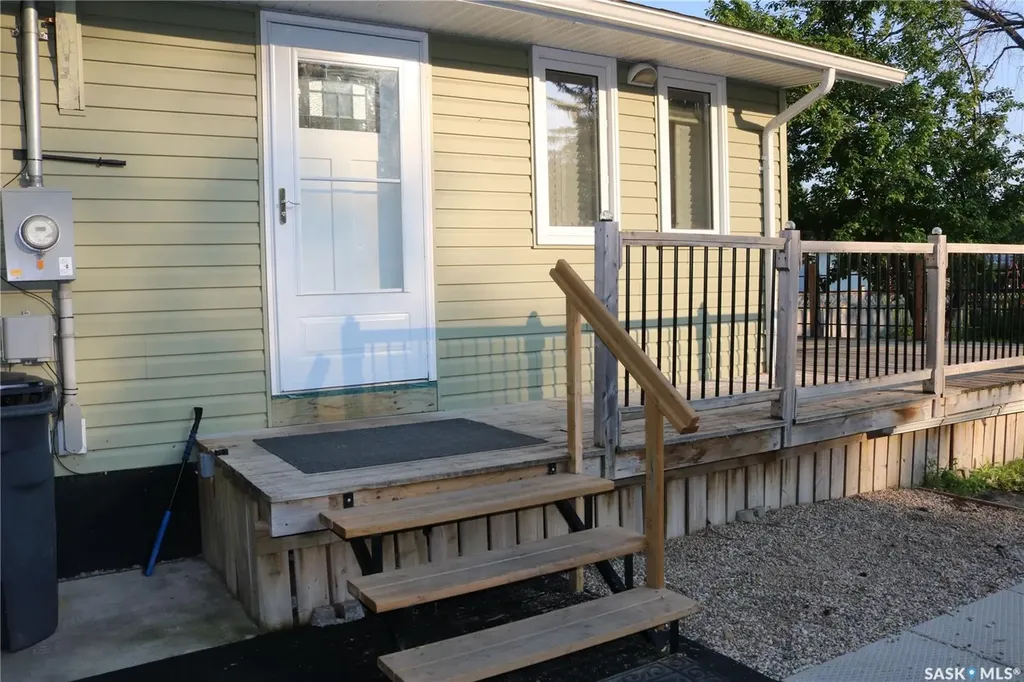 509 Mark Avenue Moosomin SK S0G 3N0