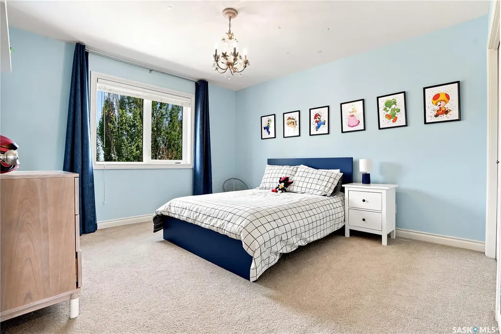 718 Brookhurst Lane Saskatoon SK S7V 1G1