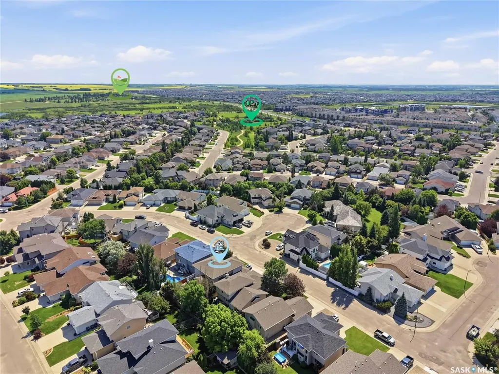 718 Brookhurst Lane Saskatoon SK S7V 1G1