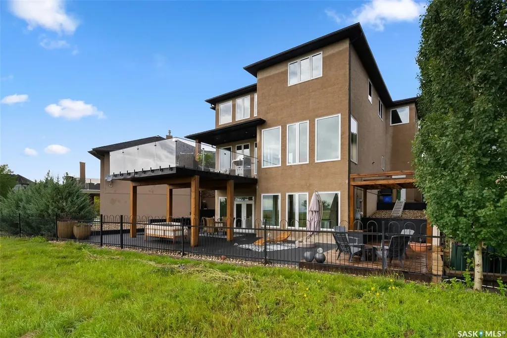 6110 Wascana Court Regina SK S4V 3E7