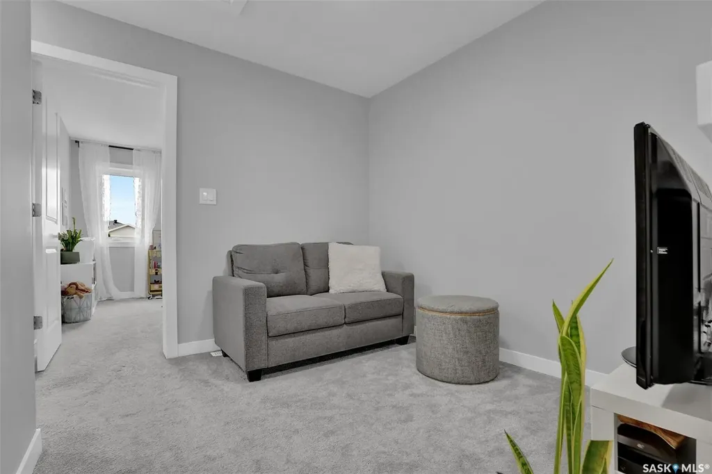 7945 Flax Avenue Regina SK S4Y 0E6