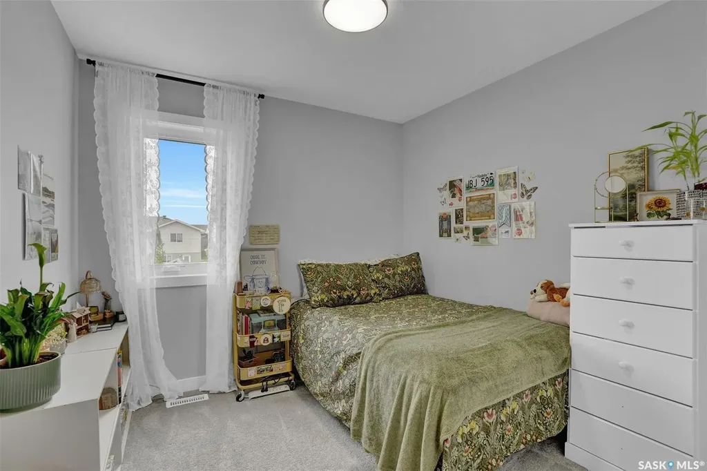7945 Flax Avenue Regina SK S4Y 0E6