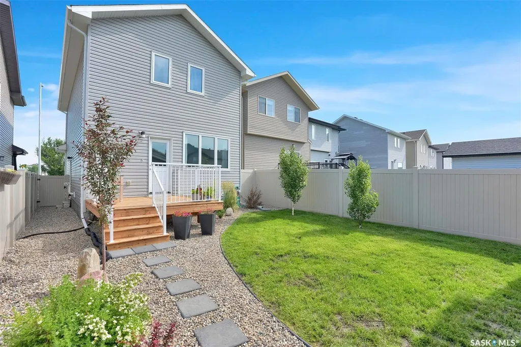 7945 Flax Avenue Regina SK S4Y 0E6
