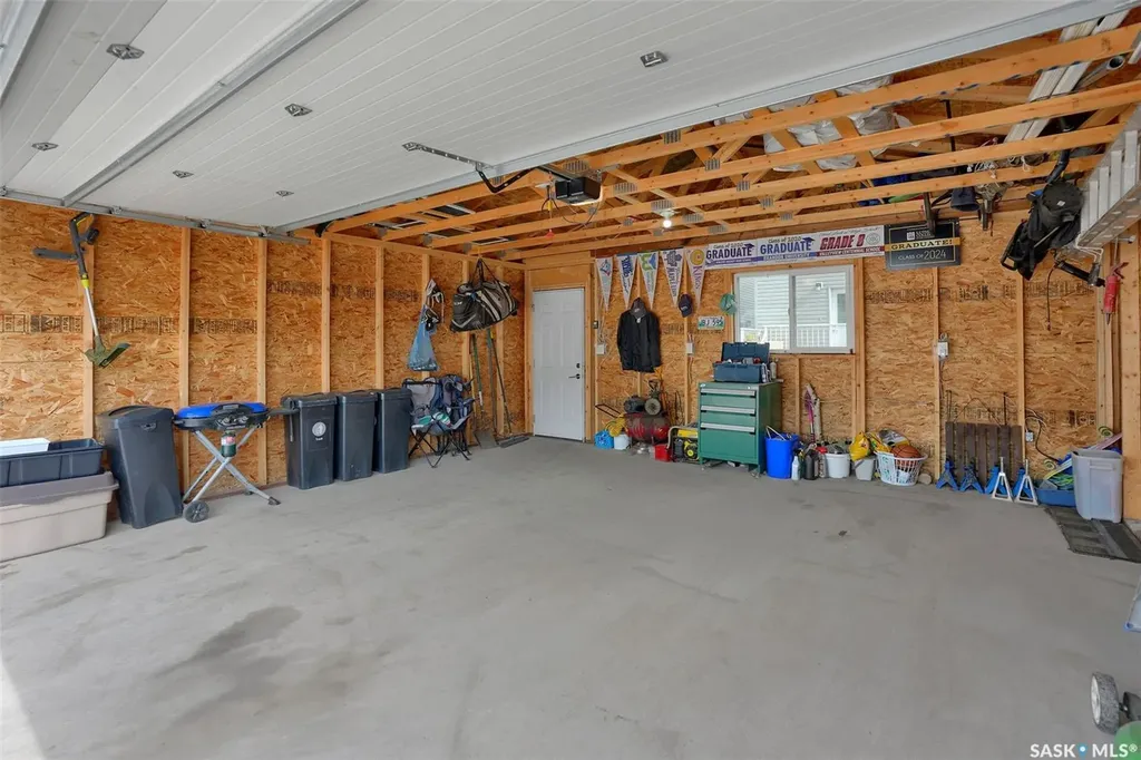 7945 Flax Avenue Regina SK S4Y 0E6