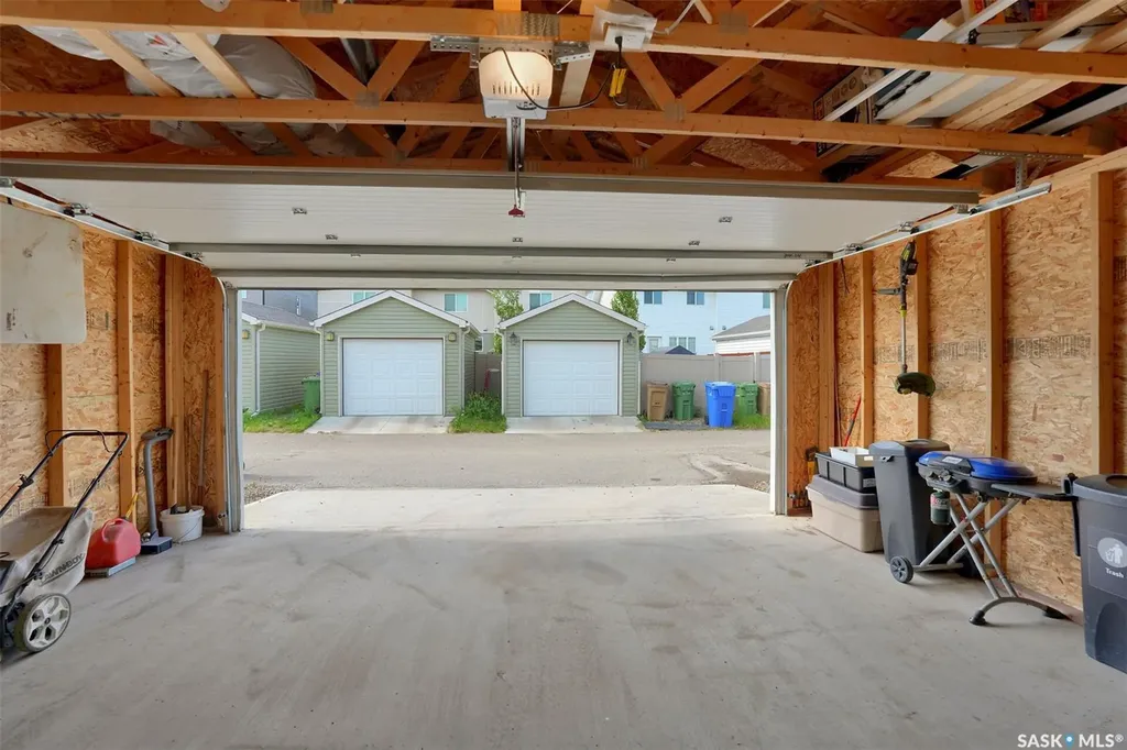 7945 Flax Avenue Regina SK S4Y 0E6