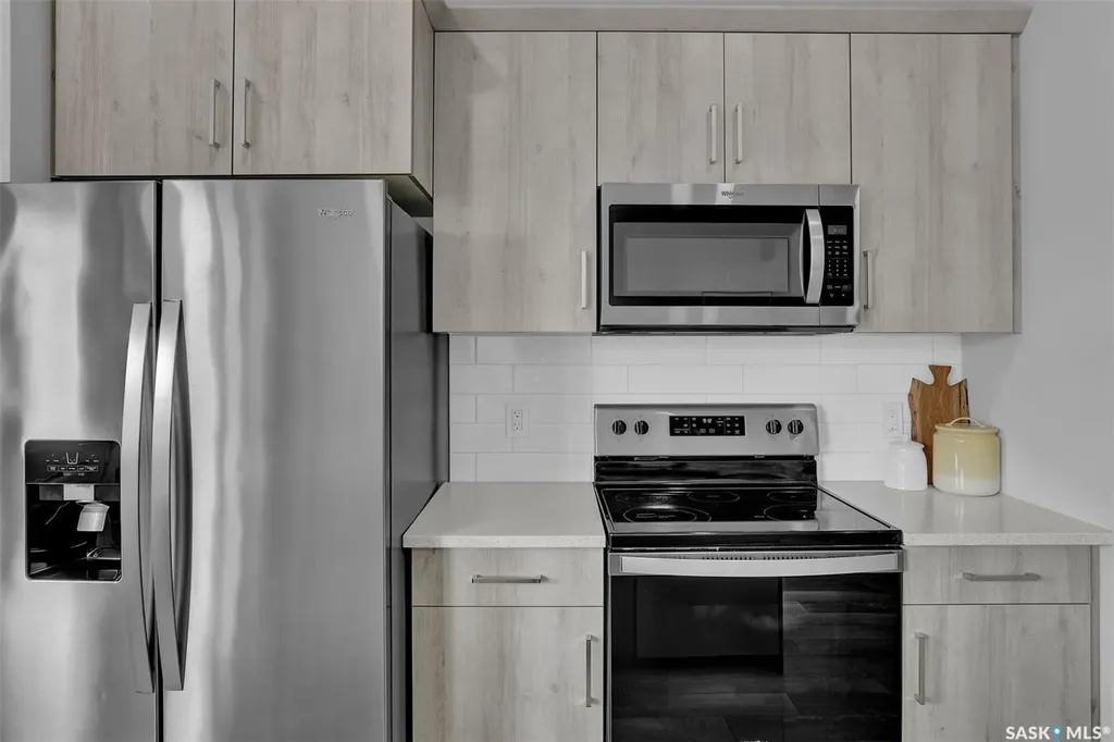 7945 Flax Avenue Regina SK S4Y 0E6