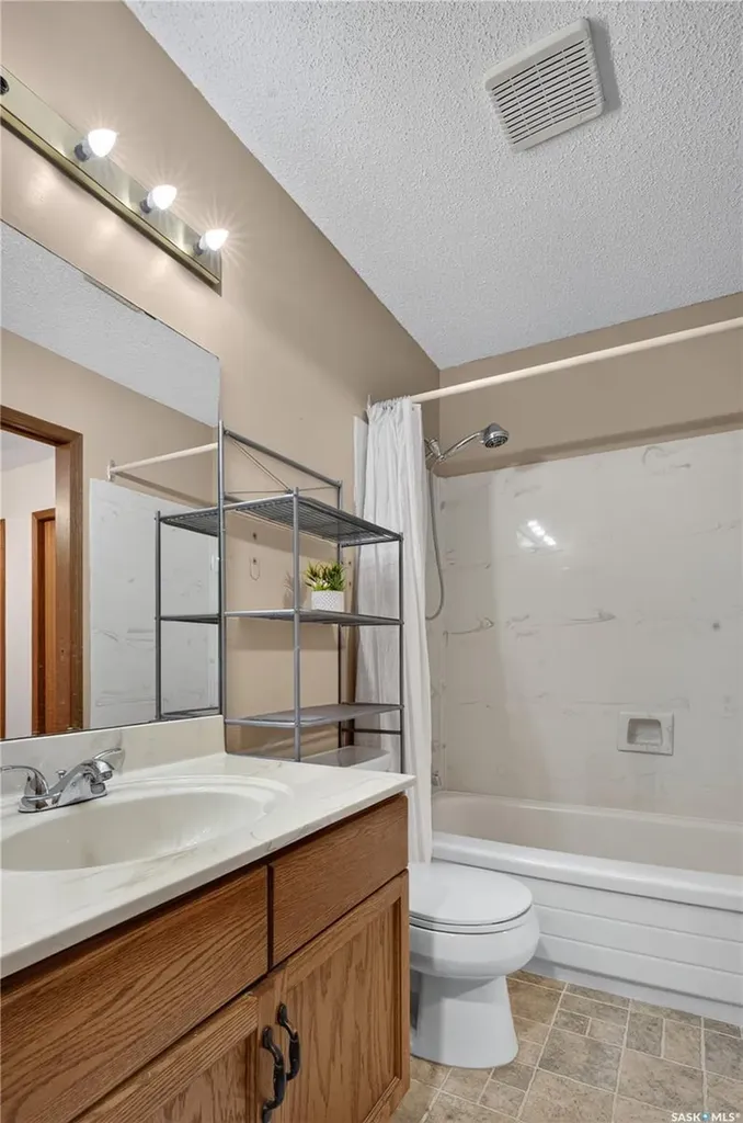 417 Fehr Crescent Martensville SK S0K 2T0