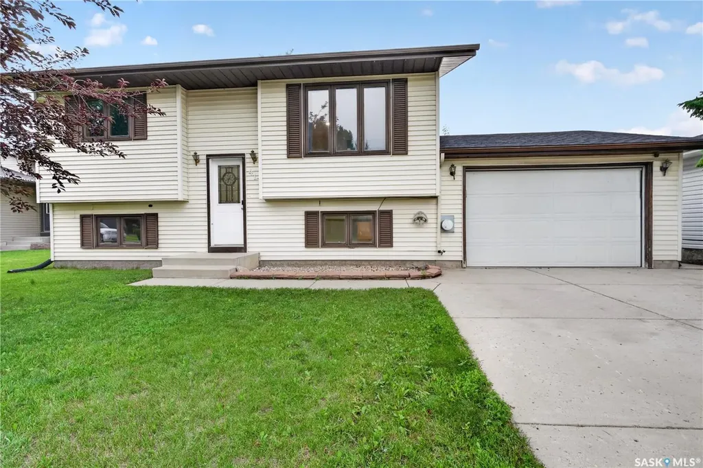 417 Fehr Crescent Martensville SK S0K 2T0