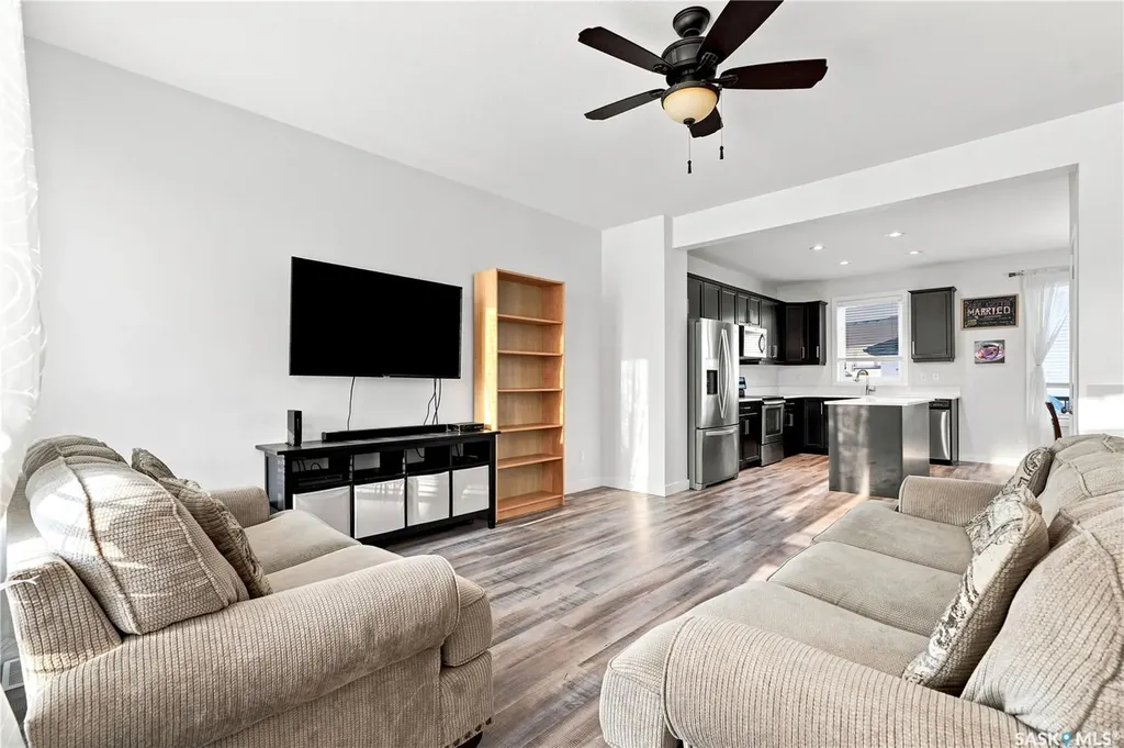 659 Secord Bend Saskatoon SK S7V 0M7