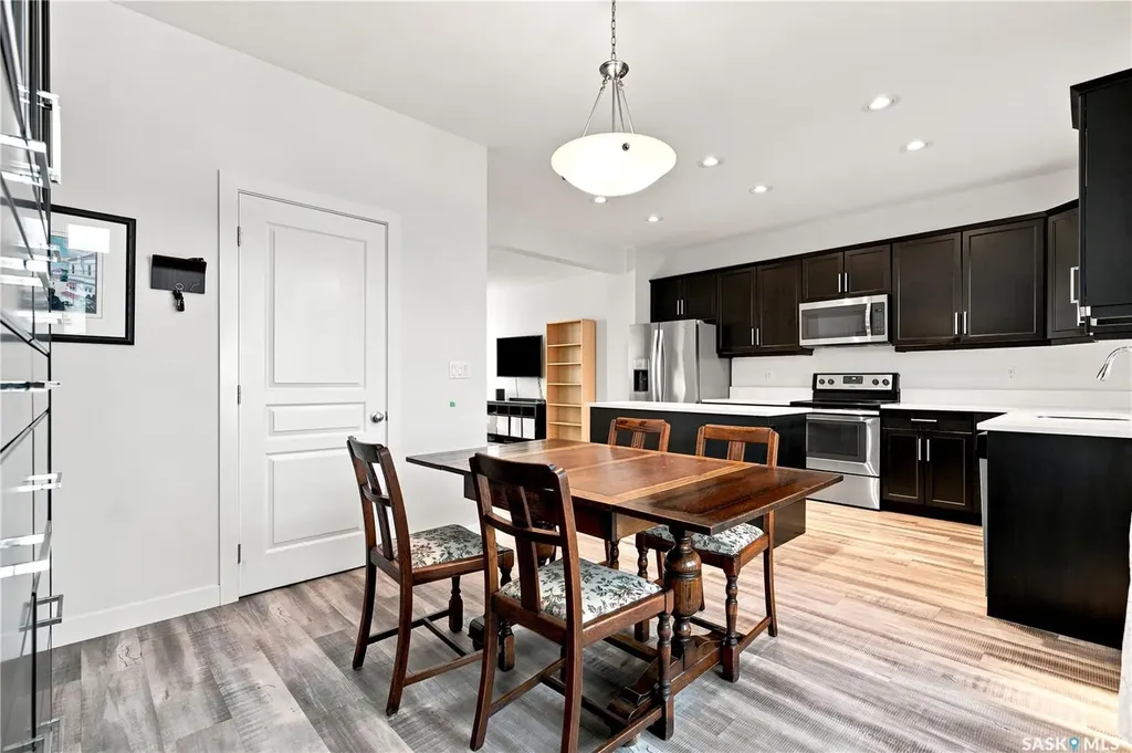 659 Secord Bend Saskatoon SK S7V 0M7