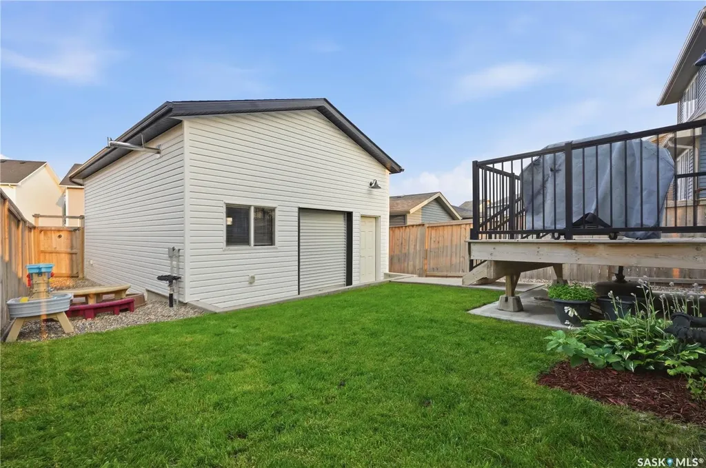 659 Secord Bend Saskatoon SK S7V 0M7