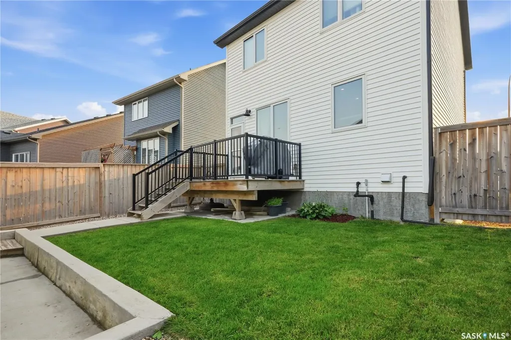 659 Secord Bend Saskatoon SK S7V 0M7
