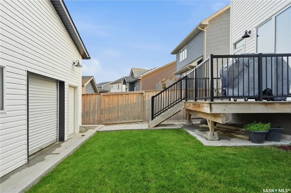 659 Secord Bend Saskatoon SK S7V 0M7