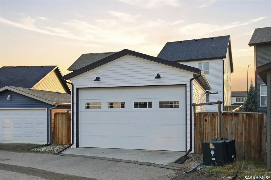 659 Secord Bend Saskatoon SK S7V 0M7