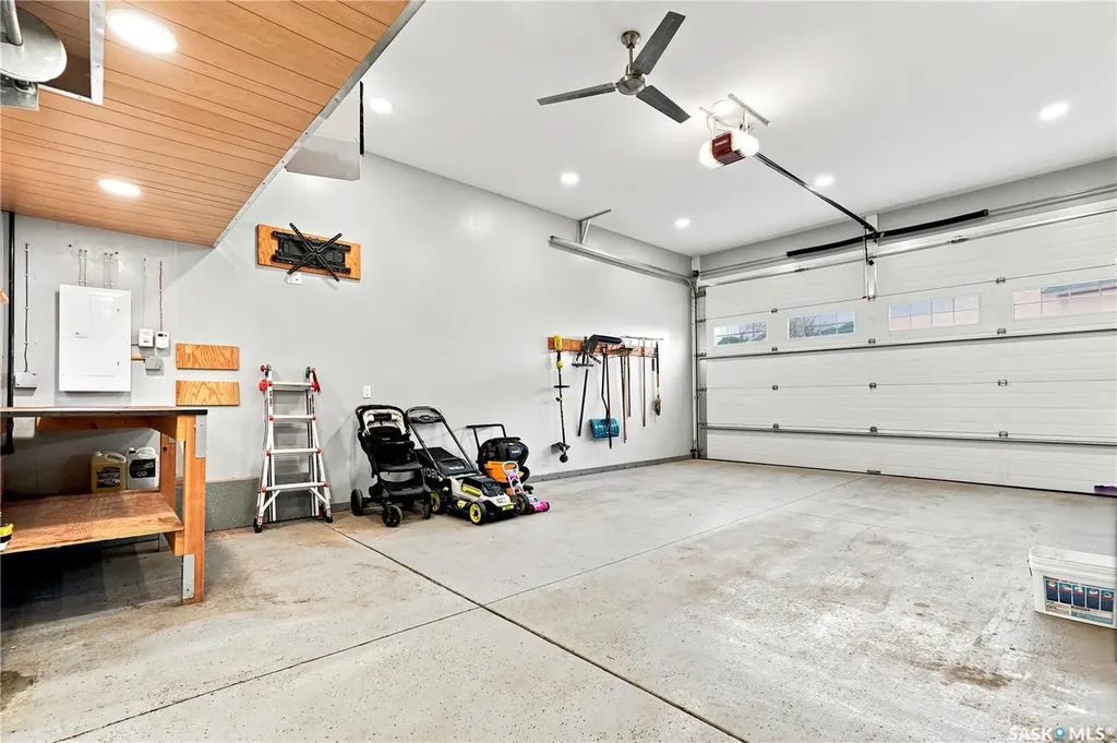 659 Secord Bend Saskatoon SK S7V 0M7