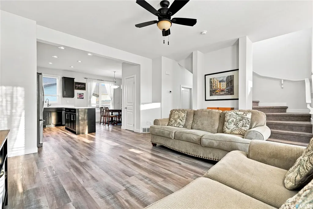 659 Secord Bend Saskatoon SK S7V 0M7