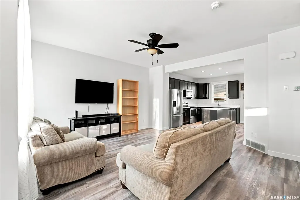 659 Secord Bend Saskatoon SK S7V 0M7