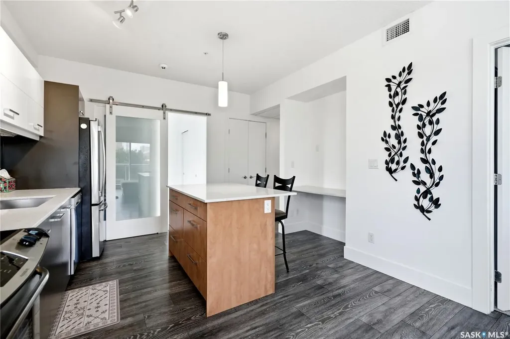 409 B Avenue S Saskatoon SK S7M 5M8