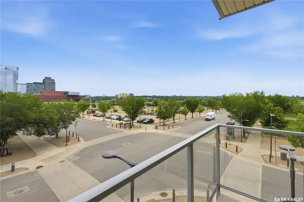 409 B Avenue S Saskatoon SK S7M 5M8