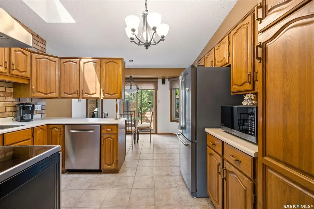 3147 Harding Street Regina SK S4V 1Z1