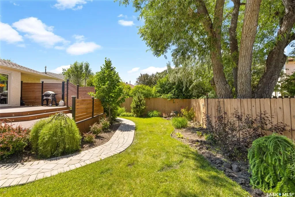 3147 Harding Street Regina SK S4V 1Z1
