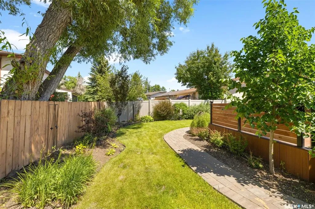 3147 Harding Street Regina SK S4V 1Z1