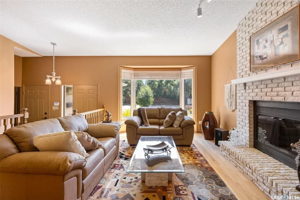 3147 Harding Street Regina SK S4V 1Z1