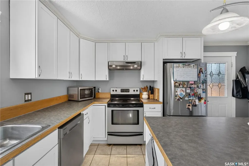 477 22nd Street E Prince Albert SK S6V 1N5
