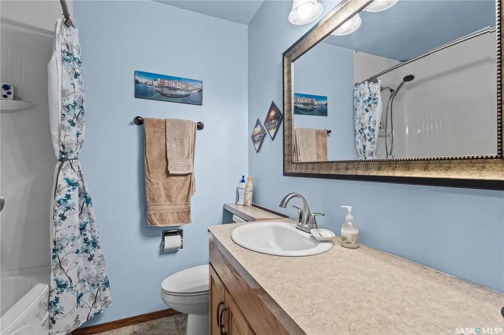1201 Mckay Drive Prince Albert SK S6V 5V1
