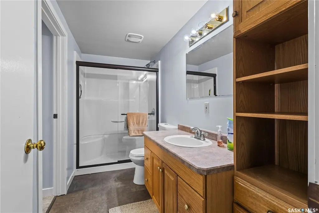 1201 Mckay Drive Prince Albert SK S6V 5V1