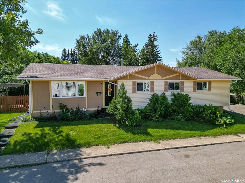 1201 Mckay Drive Prince Albert SK S6V 5V1