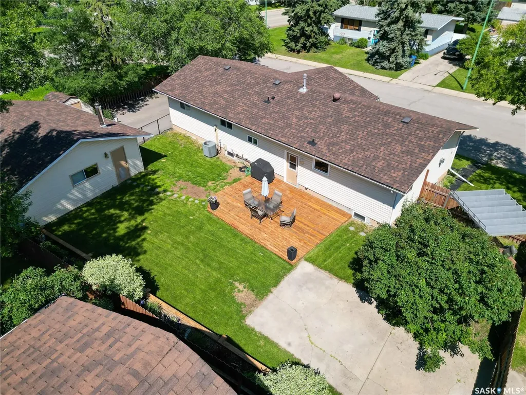 1201 Mckay Drive Prince Albert SK S6V 5V1